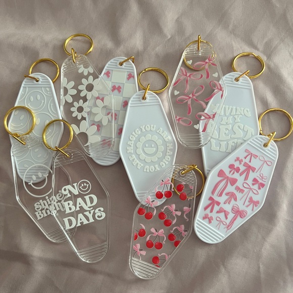 Motel Keychain - Floral pattern - Picture 3 of 3